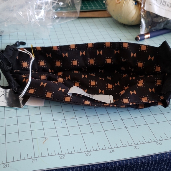 Mask, face mask - Picture 2 of 2